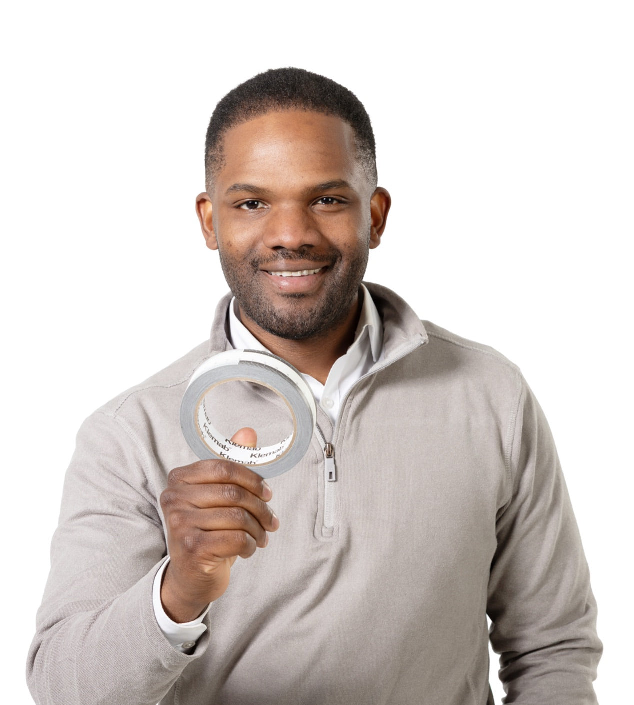 Der Gründer von Klemab mit seinem Produkt in der Hand.